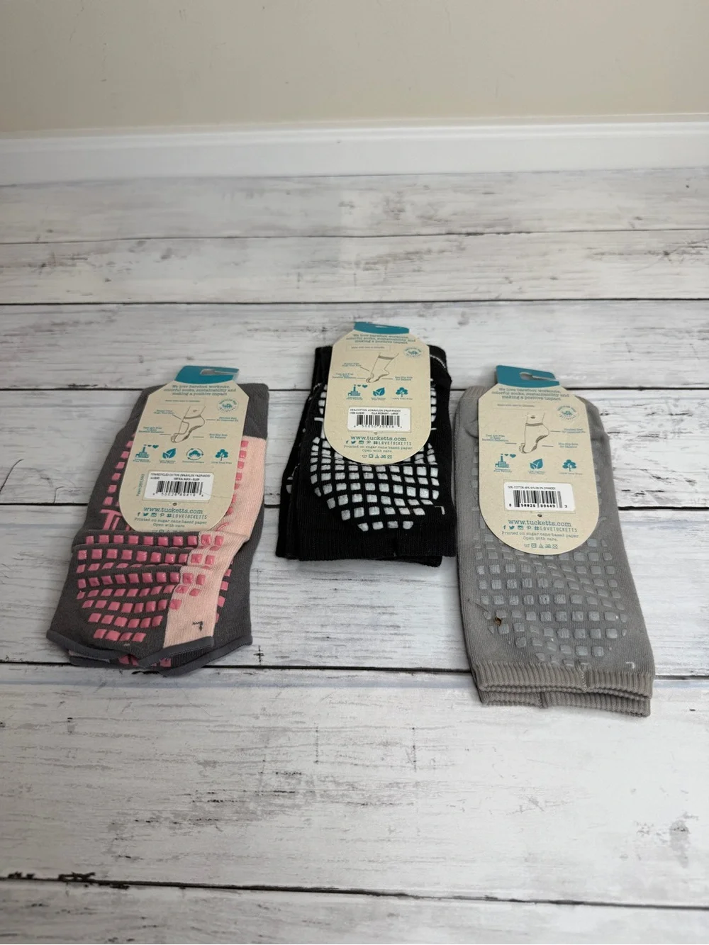 Women's Hosiery Pack — Gray, Black & Light Pink No-Show and Crew Socks